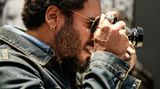 Der Anti-Paparazzo: Bis zum 1. August ist die Ausstellung "Flash" in der Leica Galerie in Wetzlar zu sehen. Die Fotos sind auch in einem Bildband bei Teneues erschienen.