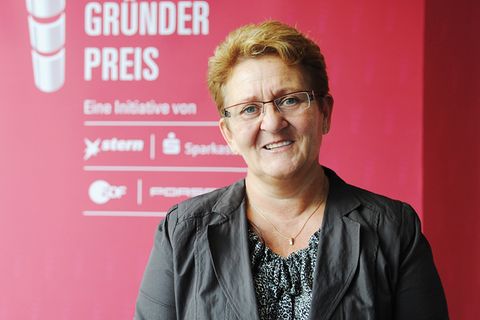 Beate Nachtrab wurde von ihren Teams beim Deutschen Gründerpreis so gut bewertet, dass sie zur Lehrerin des Jahres 2015 gewählt wurde. Sie selbst sagt augenzwinkernd: "Wieder so ein Titel ohne Mittel", freut sich aber dennoch.