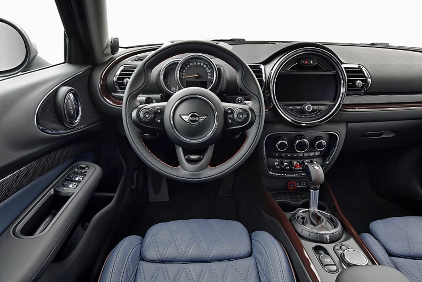 Das Cockpit des neuen Mini Clubman 2015
