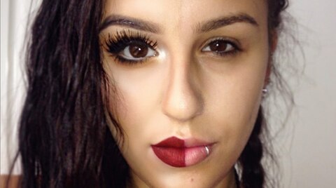 So Machtig Ist Make Up Bloggerin Nikkie Zeigt Es Im Video Und Kampft Gegen Make Up Shaming Stern De