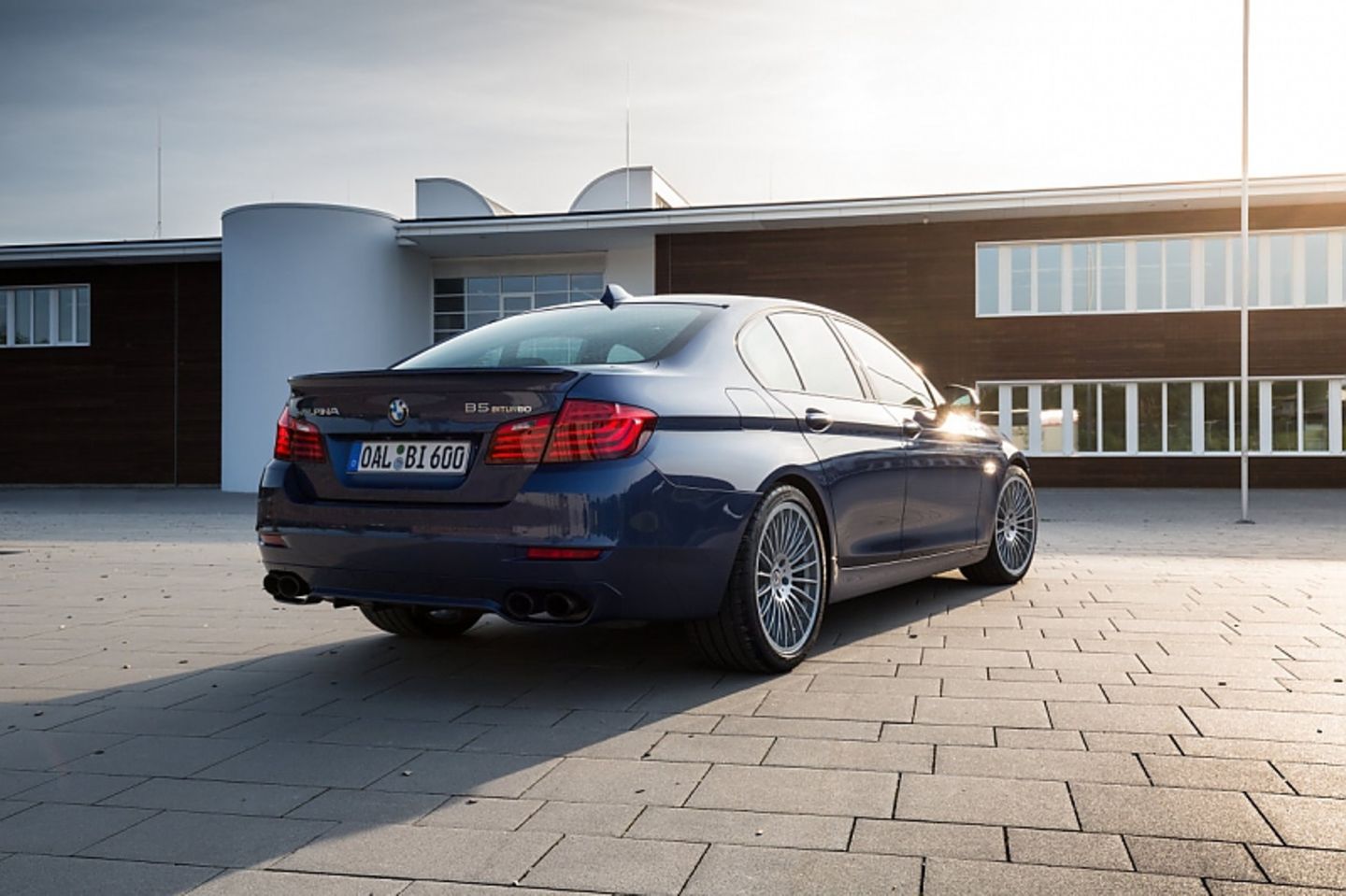 BMW Alpina B5 Edition 50 - als Limousine und Touring zu bekommen