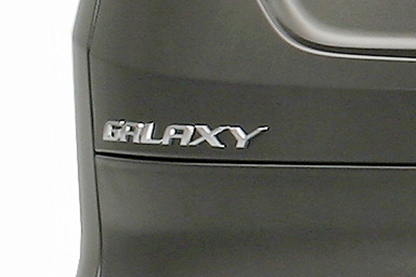 Der Ford Galaxy ist 4,85 Meter lang.