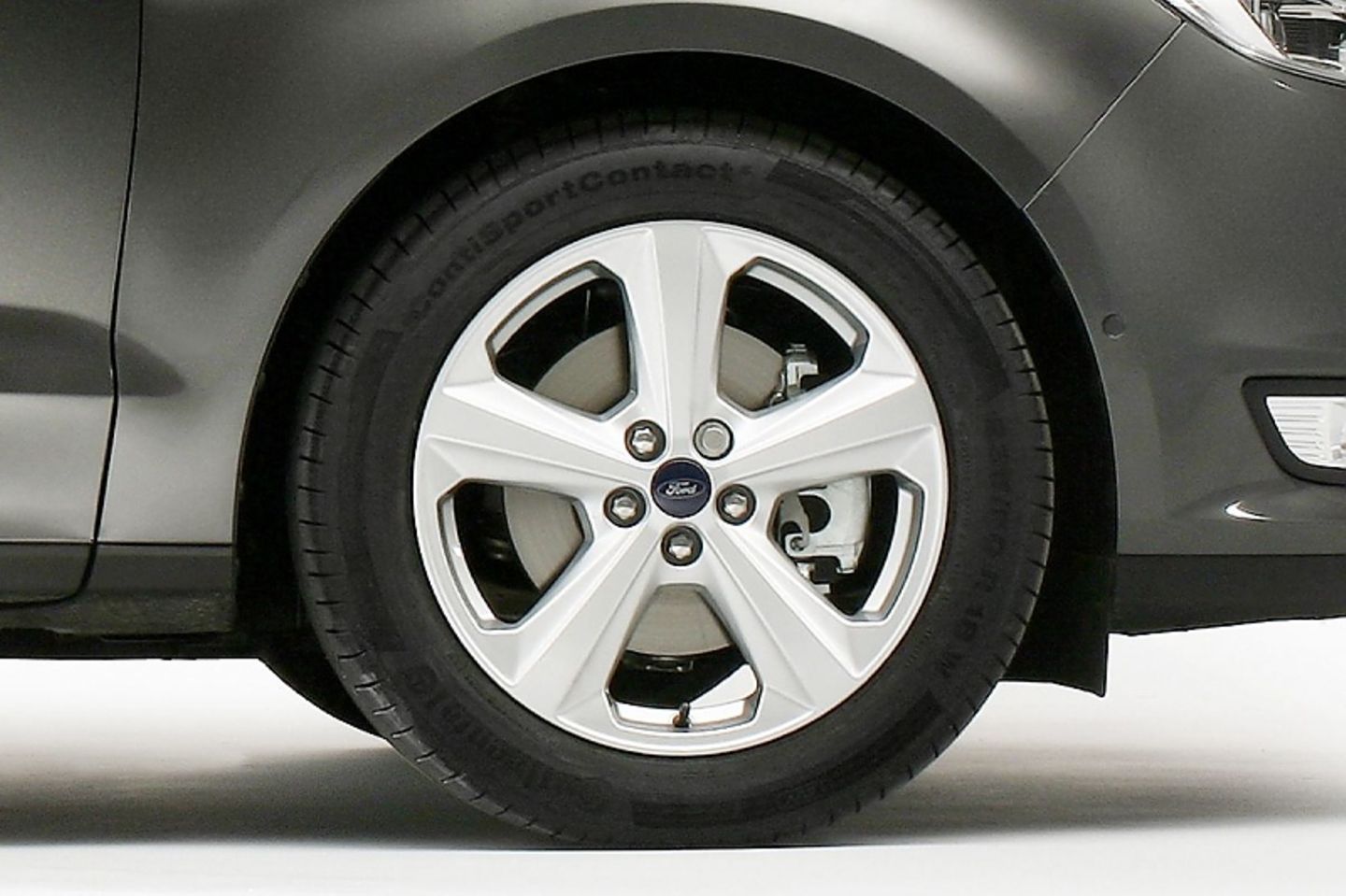 ...und ein super Fahrwerk zeichnen den neuen Ford Galaxy aus.