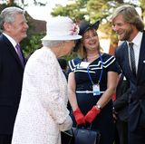 Tag drei, 25. Juni 2015  Ebenfalls unter den Gästen der Gartenparty ist Schauspieler Henning Baum. Der 42-Jährige erzählte, dass er bereits Queen Mum getroffen hat: 1990 durfte er als Mitglied eines Kinderchores für die Mutter von Königin Elisabeth II. singen.