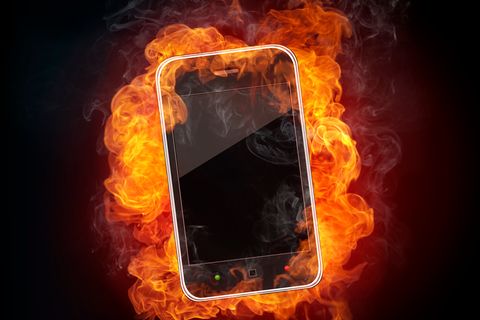 Ein Smartphone explodiert, ähnlich wie es das iPhone nun getan hat