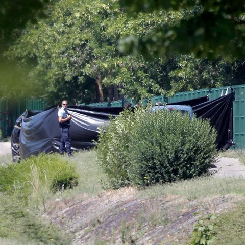 Abgehangener Anschlagsort: Wie viele Täter gab es?