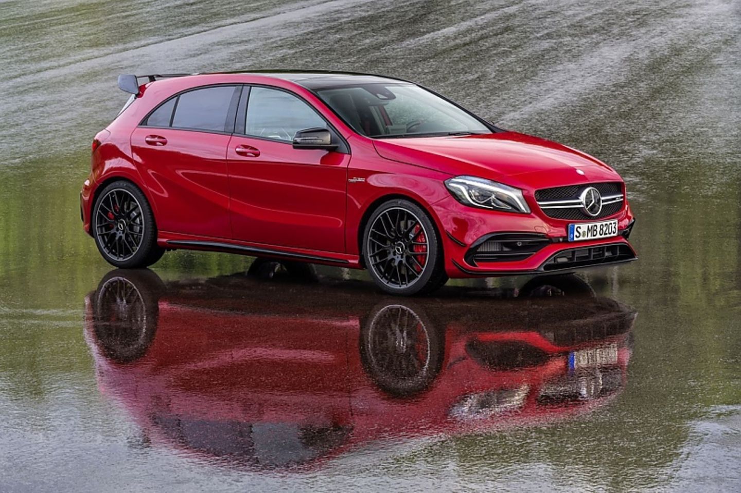 Der Mercedes A 45 AMG 4MATIC hat jetzt 381 PS