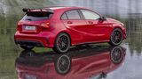 Der markante Heckspoiler gehört zum Mercedes A 45 AMG 4MATIC