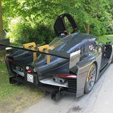 So sieht ein typischer Straßenwagen aus: SCG 003 James Glickenhaus.