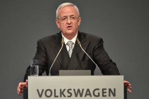 VW-Chef Martin Winterkorn kündigt einen neuen Volkswagen an
