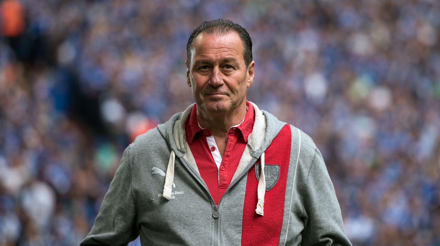 Huub Stevens kehrt nach Schalke zurück