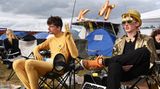 Aus diesmal wird in Roskilde ein "Camp des Jahres" gekürt. Die Bewerber legen sich ordentlich ins Zeug und versuchen mit ungewöhnlichen Motiven, Mottos und Kostümen zu punkten.