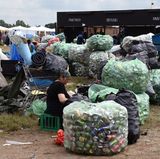 Dank Dosenpfand ist Sammeln in Roskilde ein lukratives Geschäft. 