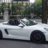 3,8 Liter groß ist sein Sechszylinder-Motor.