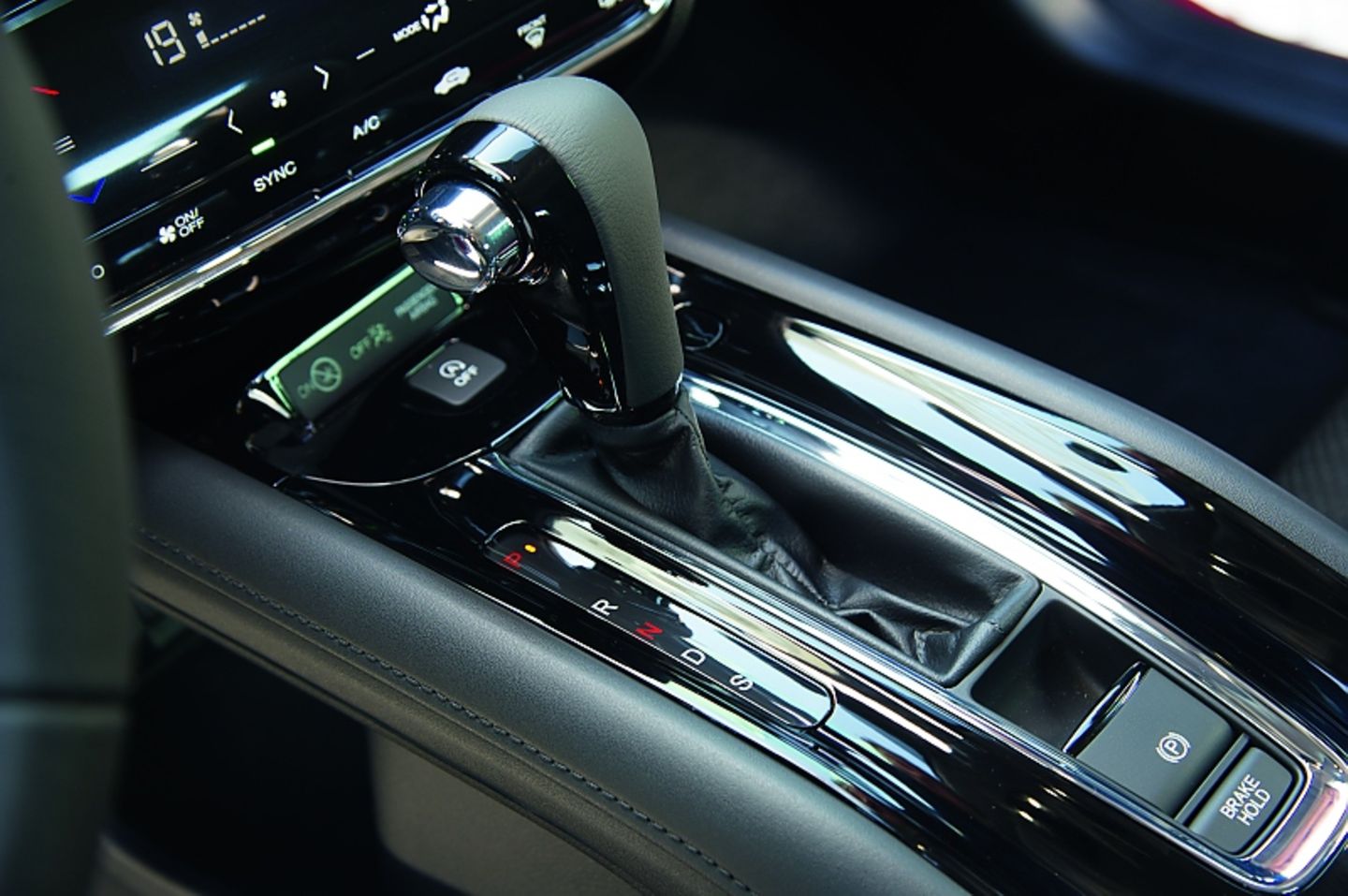 Der 1.5 i-VTEC Benzinmotor kann auf Wunsch mit dem stufenlosen CVT-Getriebe von Honda kombiniert werden.