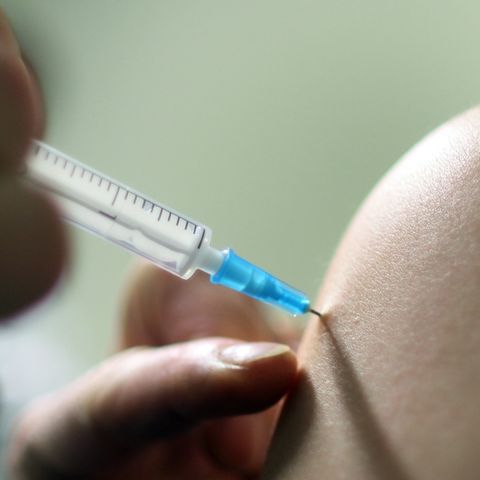 Ein Patient wird geimpft