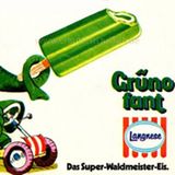 Das sieht nicht nur nach den 70ern aus, das sind die 70er wie wir sie geliebt haben. Ein Eis mit so viel Waldmeistergeschmack haben wir bis heute nicht mehr finden können. Eigentlich ein guter Grund für ein Comeback, oder?