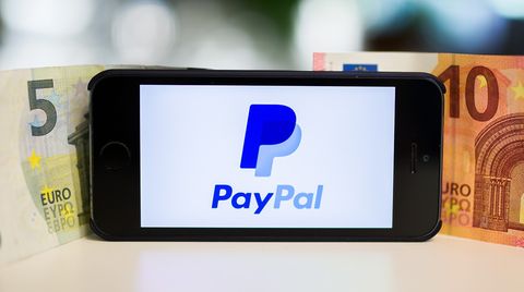 Mit griechischen Kreditkarten kommt man aktuell bei Paypal angeblich nicht sehr weit