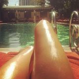 Wem gehören diese Beine?