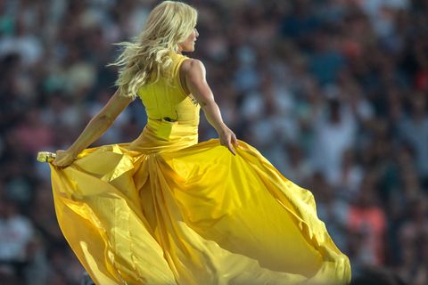 Gelb wie die Sonne: Helene Fischer spielte am Wochenende gleich zweimal im Berliner Olympiastadion