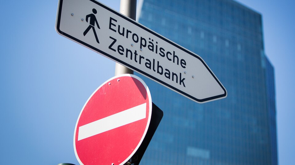 Rat der europäischen Zentralbank tagt wegen griechischer Banken Rat der europäischen Zentralbank tagt wegen griechischer Banken