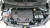 Der 0,9 Liter kleine TwinAir-Zweizylinder-Benzinmotor des neuen Fiat 500.