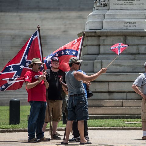 Unterstützer der Südstaaten-Flagge demonstrieren in Columbia gegen ein Verbot