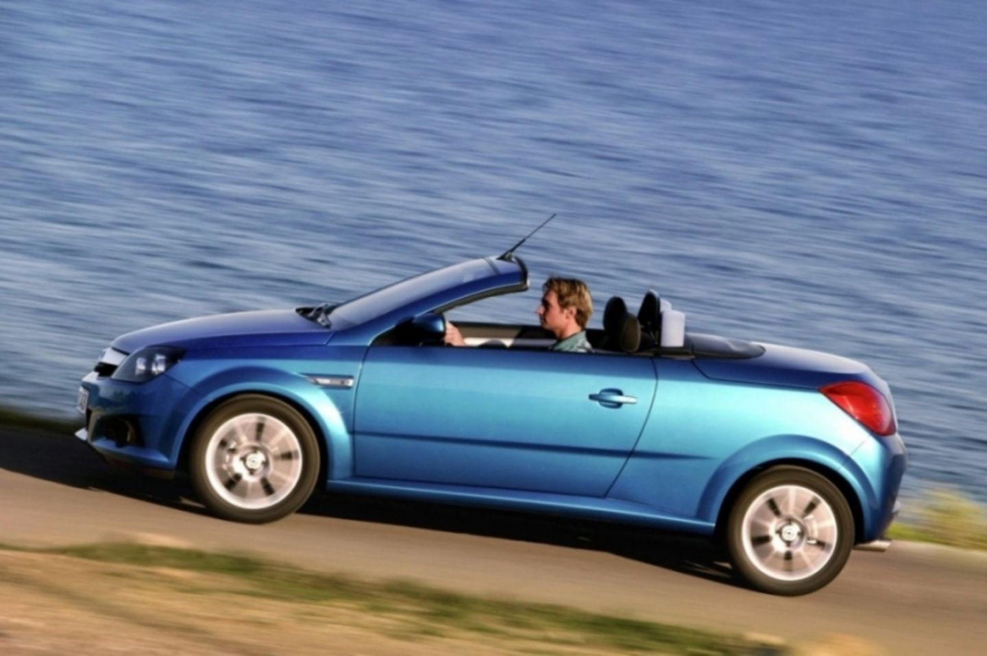 Opel Tigra Twin Top - mit Klappdach