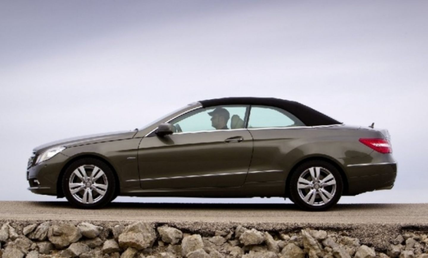 Mercedes E-Klasse Cabrio - setzt ebenfalls auf Stoff