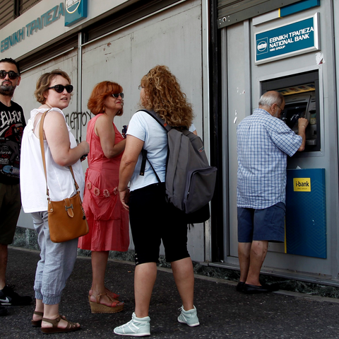 Nach wie vor können Griechen maximal 60 Euro pro Tag von ihrem Bankkonto abheben