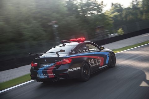 BMW M4 mit Wassereinspritzung - die Motorräder sehen den Bayern nur von hinten