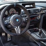 BMW M4 mit Wassereinspritzung - das Cockpit des Pace Cars