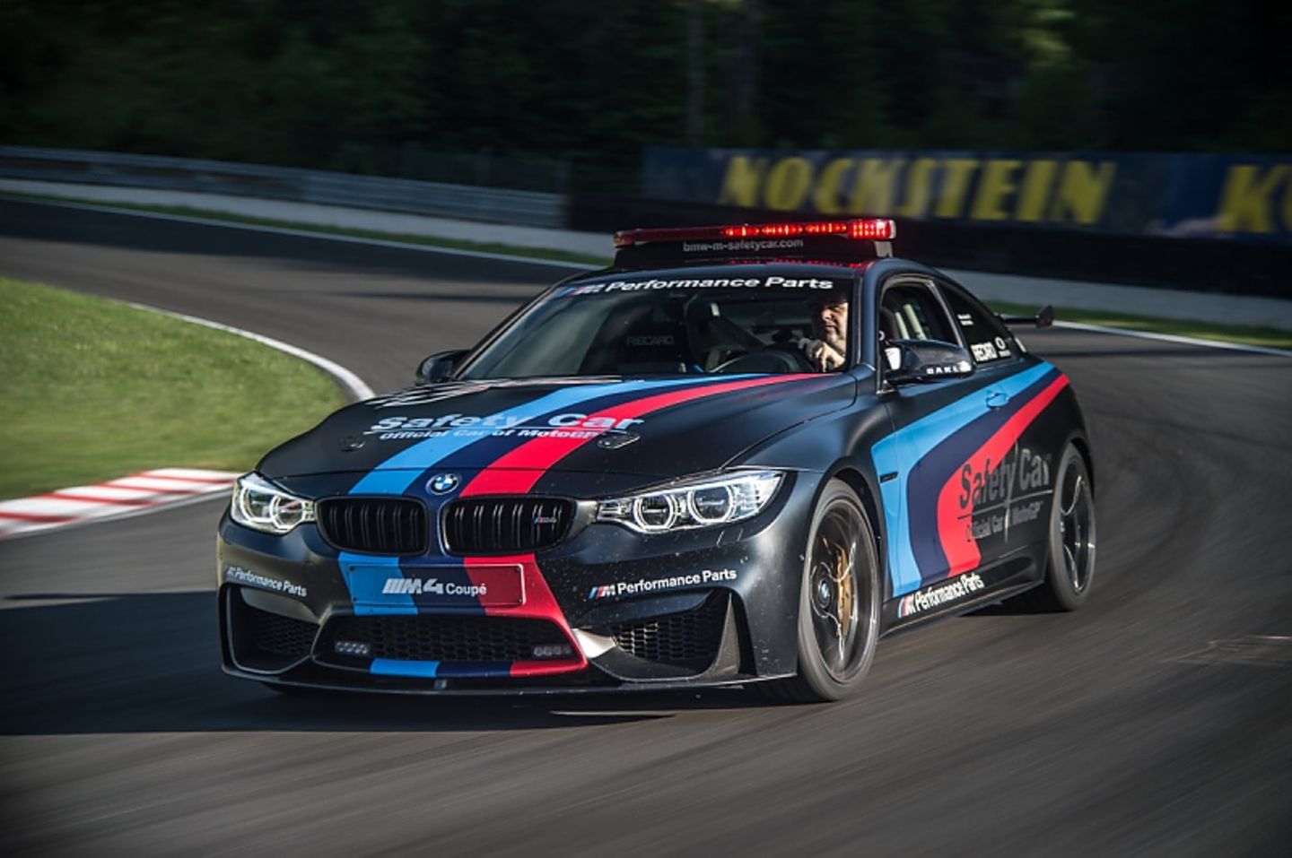 BMW M4 mit Wassereinspritzung