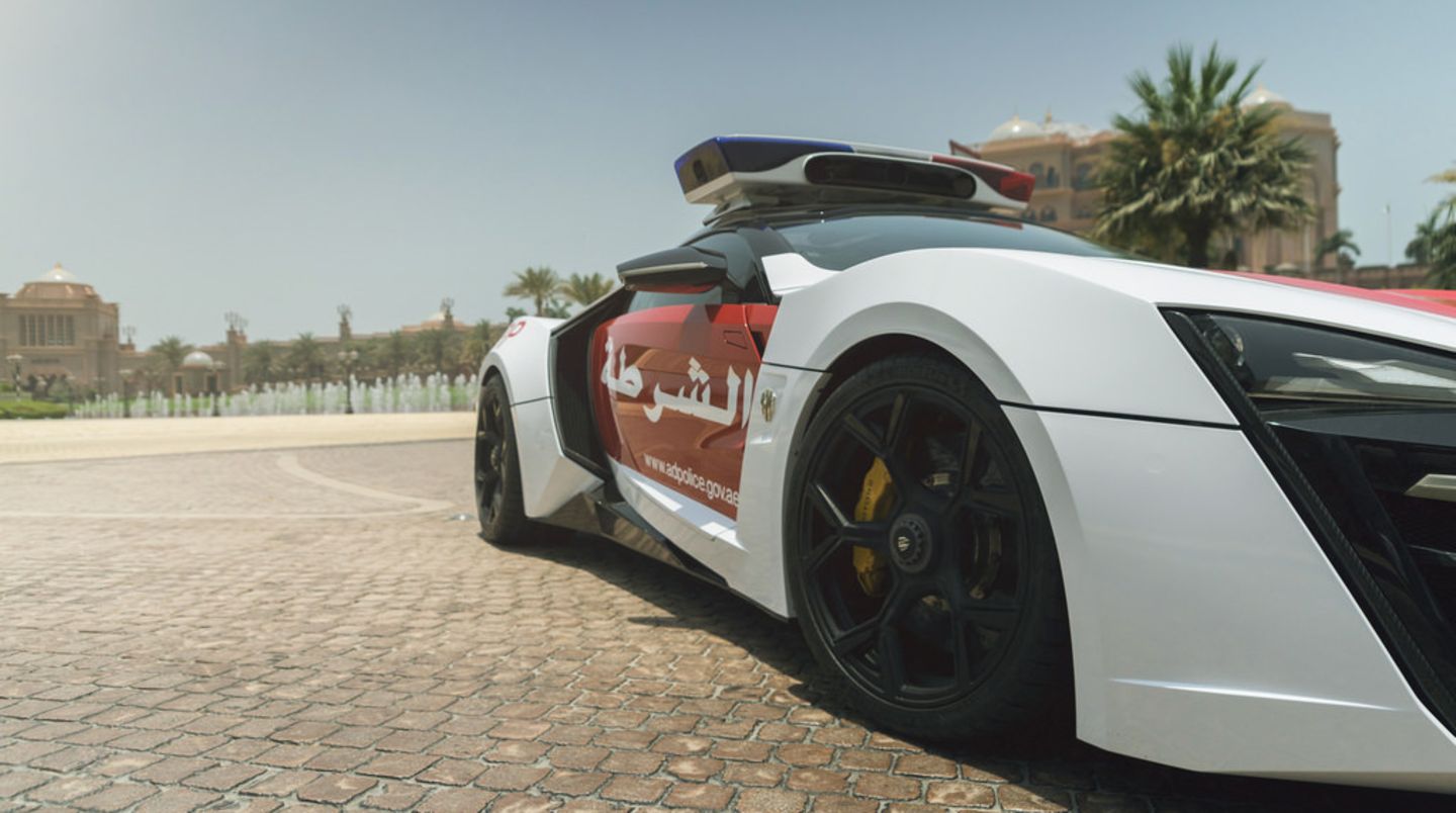 Schneller als die Polizei erlaubt - der Lykan HyperSport