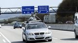Ein Bosch-Prototyp probt das automatisierte Fahren