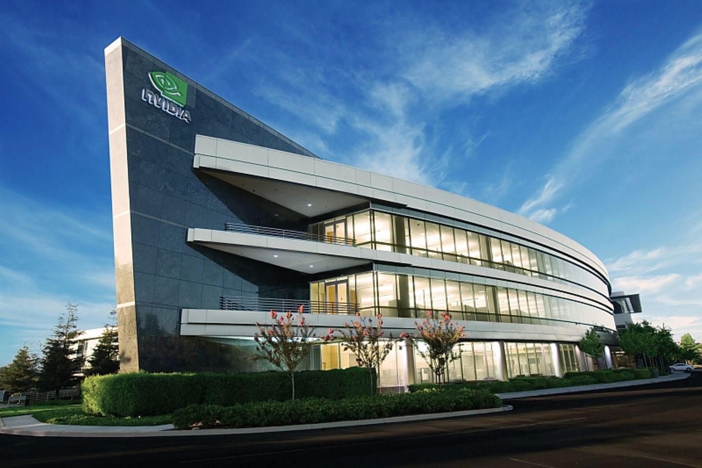 In der Nvidia Konzernzentrale im Silicon Valley wird mit Hochdruck am autonomen Fahren getüftelt