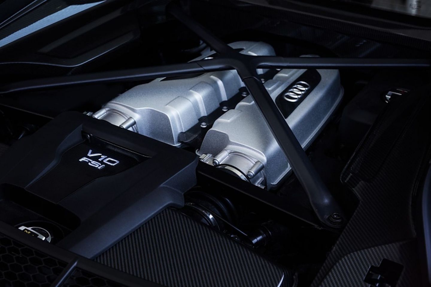 Das Zentrum der Macht: der V10-Sauger mit 397 kW / 540 PS