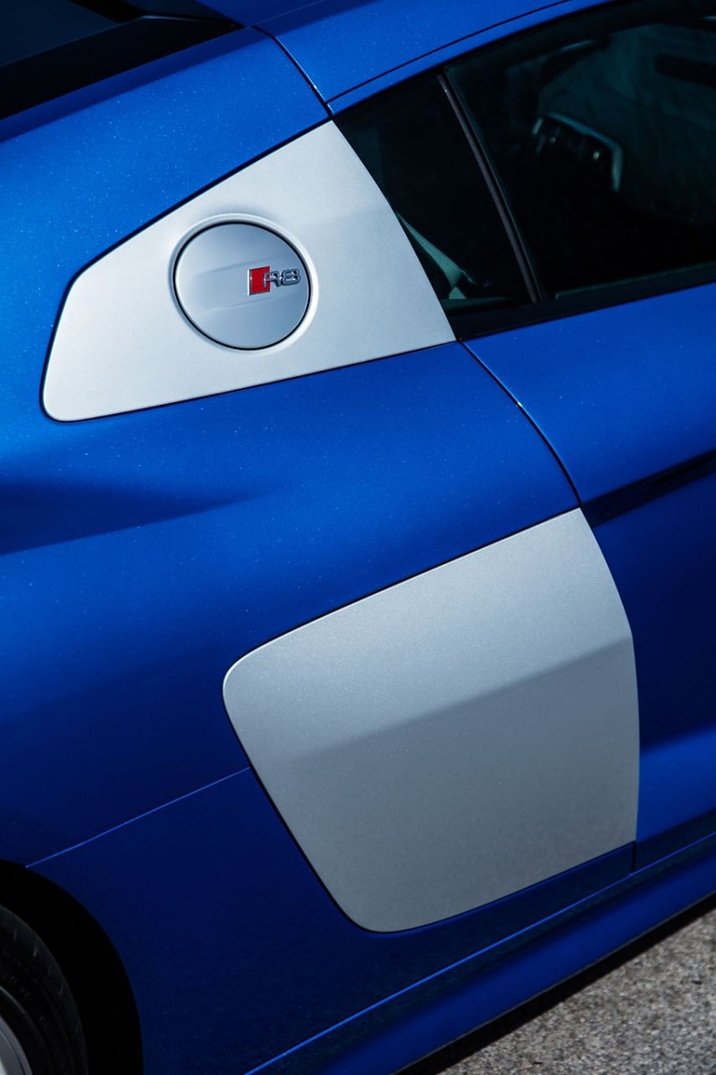 Der Tankdeckel des Audi R8 V10 - der Verbrauch lag bei 13,1 Litern pro 100 km