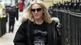 Sängerin Madonna war einer der ersten Promis, die Audigier unterstützten. Auf diesem Foto aus dem Jahr 2008 ist sie komplett in Ed Hardy gekleidet.