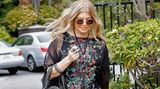 Auch Sängerin Fergie setzte von Kopf bis Fuß auf die kreischend bunten Outfits von Ed Hardy.