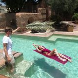 Übrigens: Die 28-jährige Fotografin Elizaveta Porodina ist quer eingestiegen in ihr Metier: Die gebürtige Russin arbeitete als Psychologin in einer Münchner Klinik. Erst vor vier Jahren entdeckte sie die Fotografie für sich.