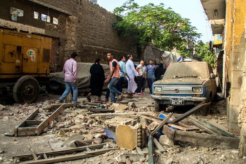 Die Umgebung der Detonation hat schwere Schäden genommen