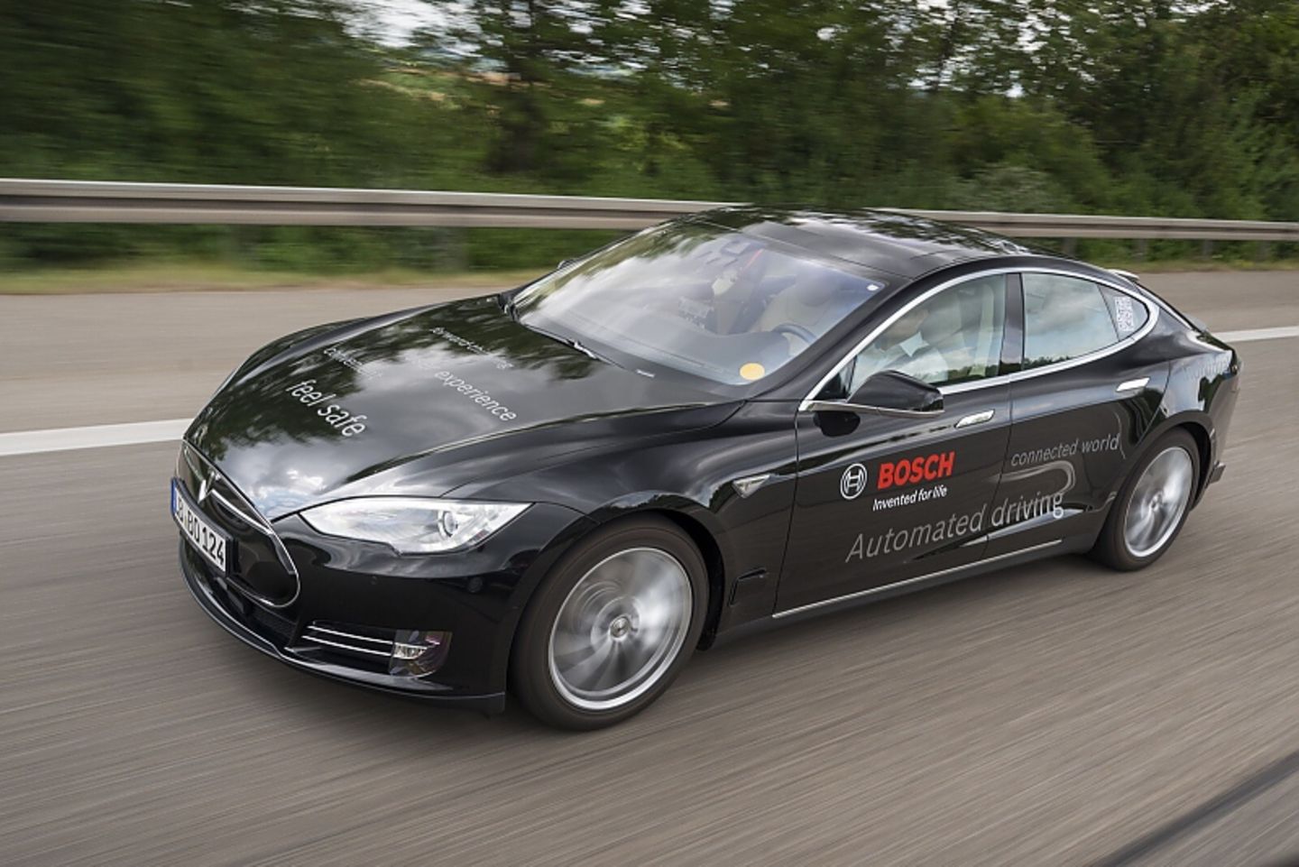 Autonomes Fahren bei Bosch: Tesla S als Versuchsträger