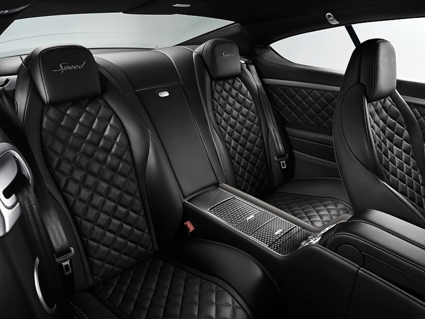 Bentley Continental GT Speed Modelljahr 2016 - auch hinten lässt es sich reisen