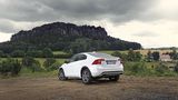 Beim Volvo S60 Cross Country stehen zwei Motoren zur Auswahl - einen Fünf- und einen Vier-Zylinder-Diesel: beide leisten 140 kW
