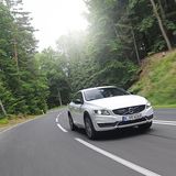 Unter Halblast lässt sich der Volvo S60 Cross Country entspannt bewegen