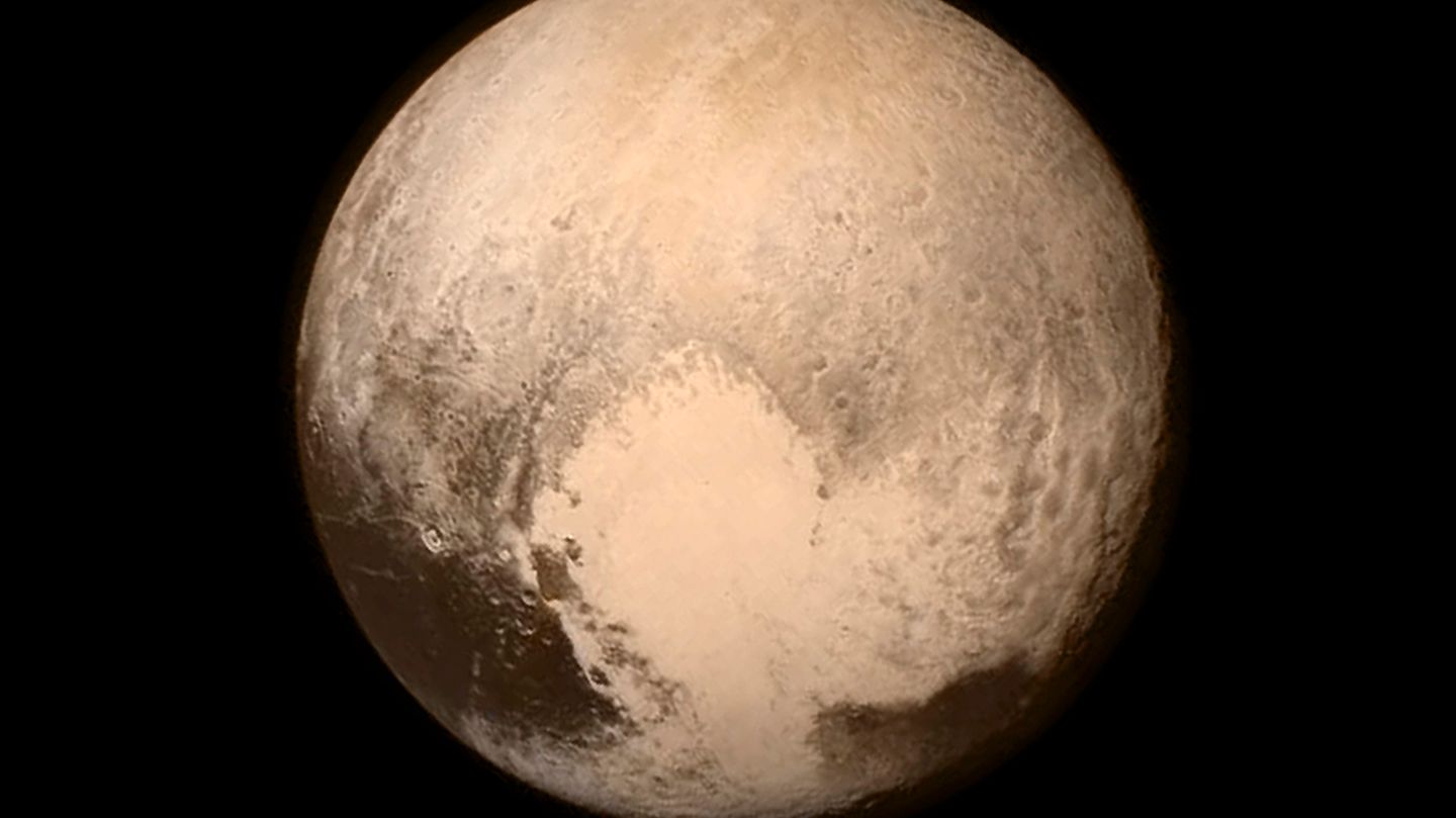Nasa-Aufnahme des Foto mit Herzstruktur auf der Oberfläche