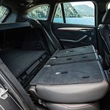 BMW X1 xDrive 25i - komplett umgeklappt gibt es 1550 Liter