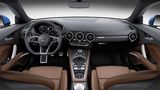 Das Cockpit ist sehr puristisch, da die Instrumente auf den Fahrer fokussiert sind