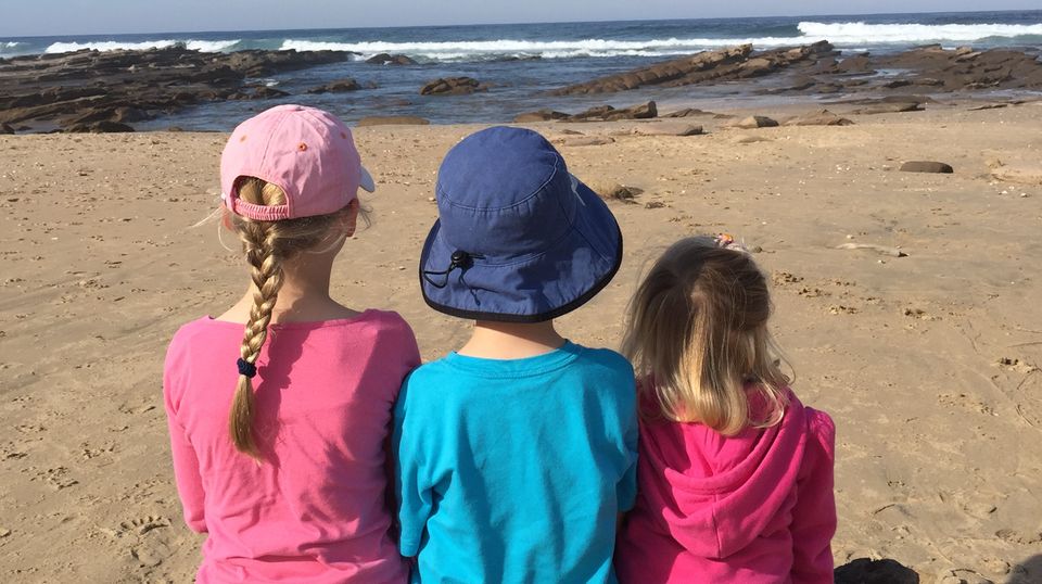 Die drei Kinder am Strand Die drei Kinder am Strand